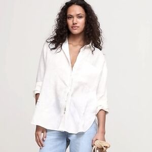 Banana Republic White Button-Up Shirt